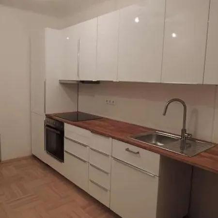 Apartment Grossraeumig Und Zentral Inklusive Parkplatz