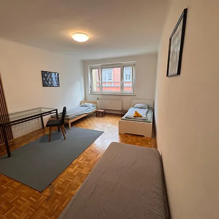 Apartament Grossraeumig Und Zentral Inklusive Parkplatz *